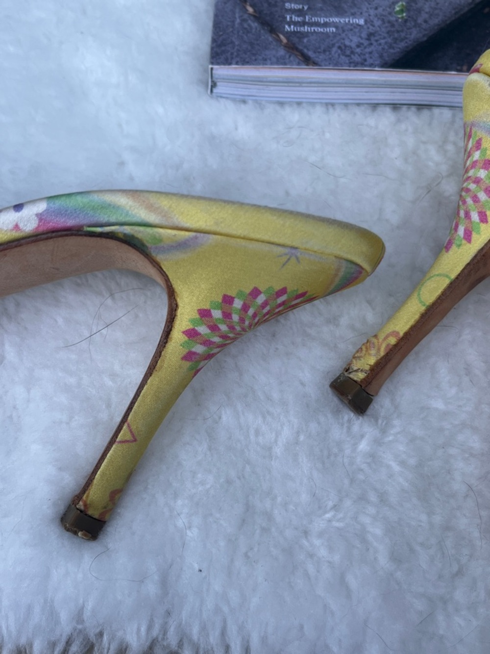 Jimmy Choo Silk Yellow Heels Sz 38 EU - Picture 8 of 11